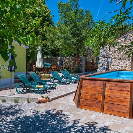 Jordan, A Charming Near The Sea, With Garden & Pool Holiday home *